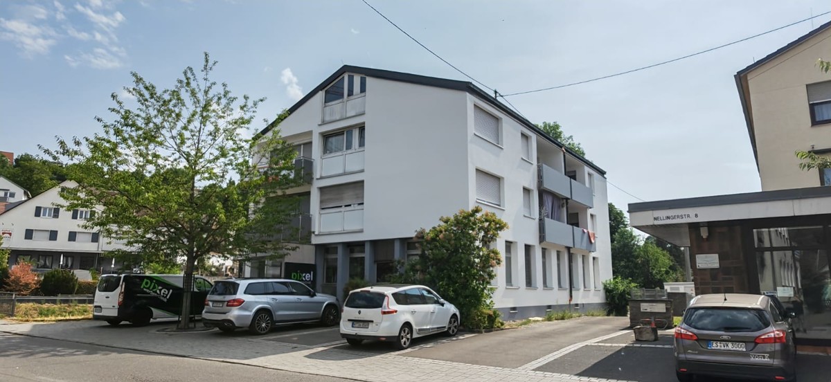 2 Zimmer Wohnung in Wohn-und Geschäftshaus in Ostfildern-Scharnhausen - Vorderansicht (9978)