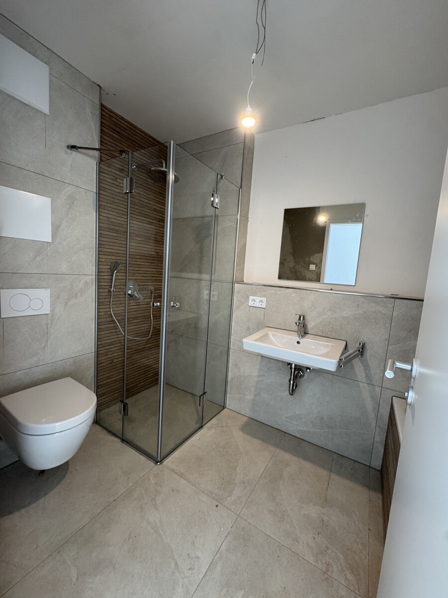 WOHNRESIDENZ PARTNACH - 4 Zi Wohnung - C12 - Dusche / WC (14051)