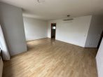 2 Zi Wohnung mit Aufzug Barrierefrei - Wohnzimmer