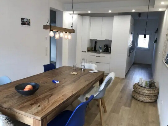 3-Zim Wohnung | Balkon | Bad Cannstatt | Tageslichtbad neu saniert - Essen (11525)