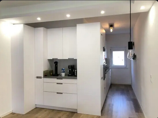 3-Zim Wohnung | Balkon | Bad Cannstatt | Tageslichtbad neu saniert - offene Küche (11515)