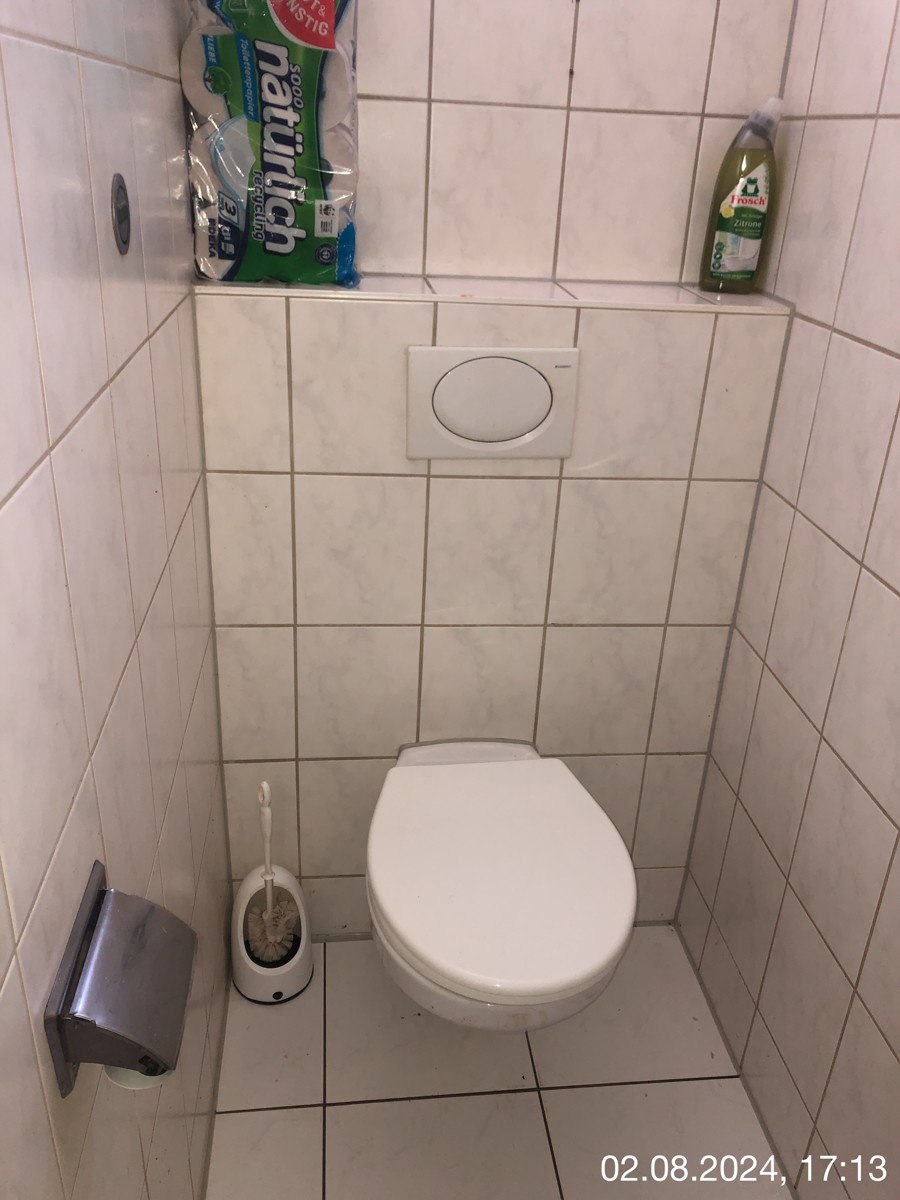 1 Zimmer Apartment in Wohn-und Geschäftshaus in Ostfildern-Scharnhausen - WC (13868)